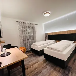 https://hotel-franken.com-bavaria.com
